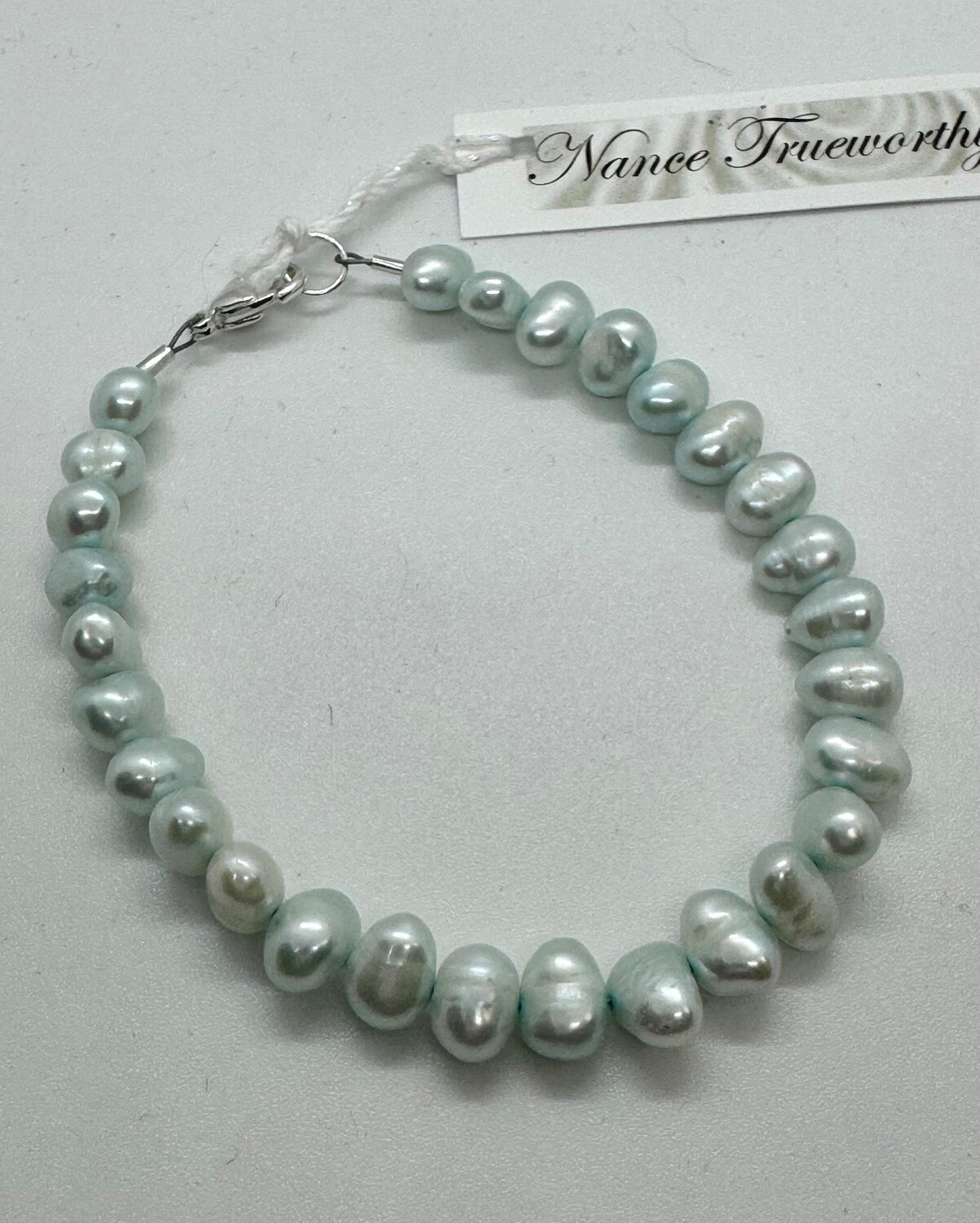 Trueworthy Bracelet Light Blue Pearl