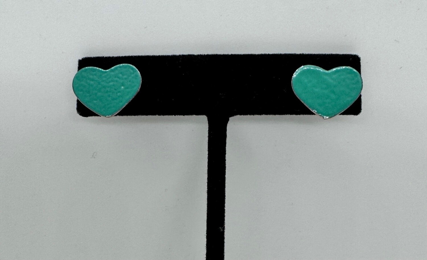 DiCesare Ear Green Heart Posts