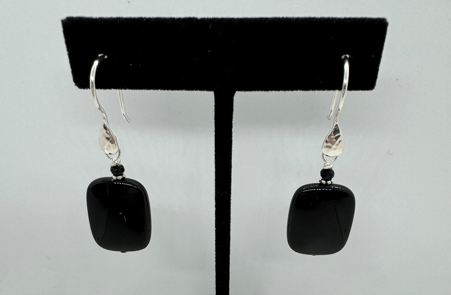 Cass Earring Onyx Rectangle