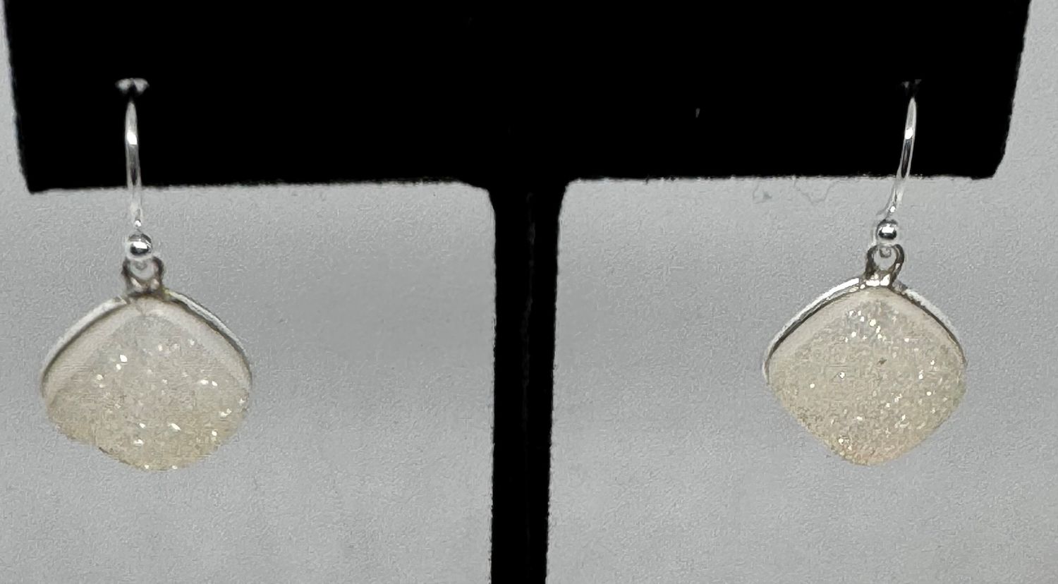 Trueworthy Earrings White Diamond Shape Druzy