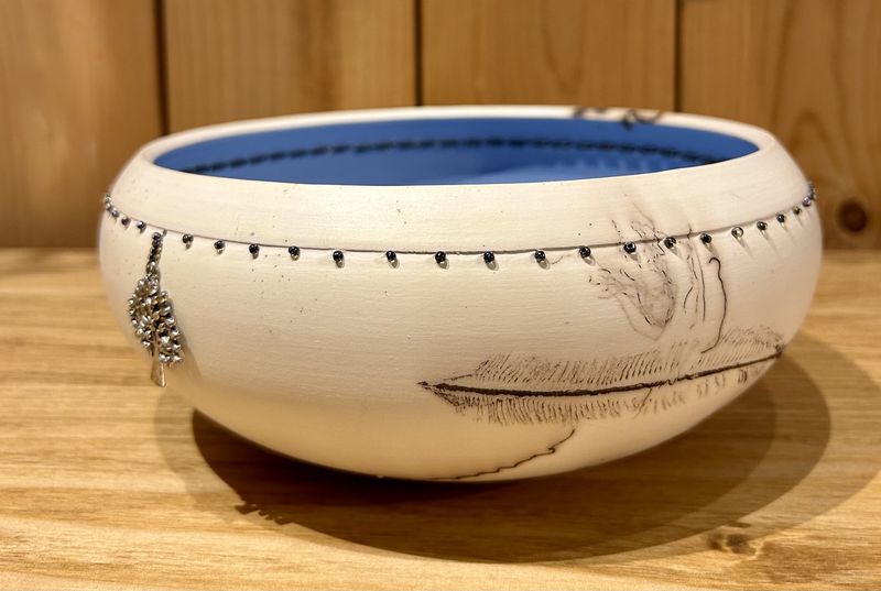 Ponticello Horse Hair Shallow Bowl with Blue Interior