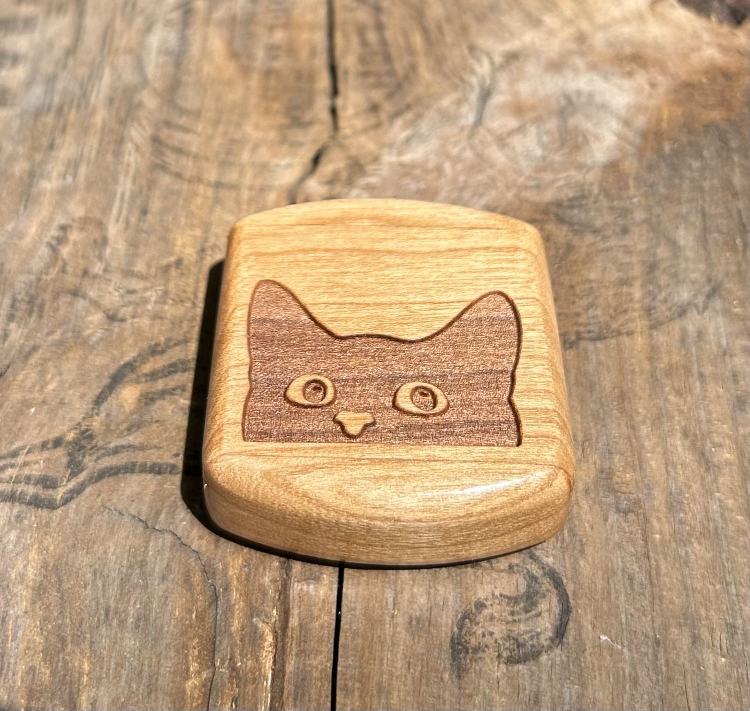 Heartwood Box Cherry Cat