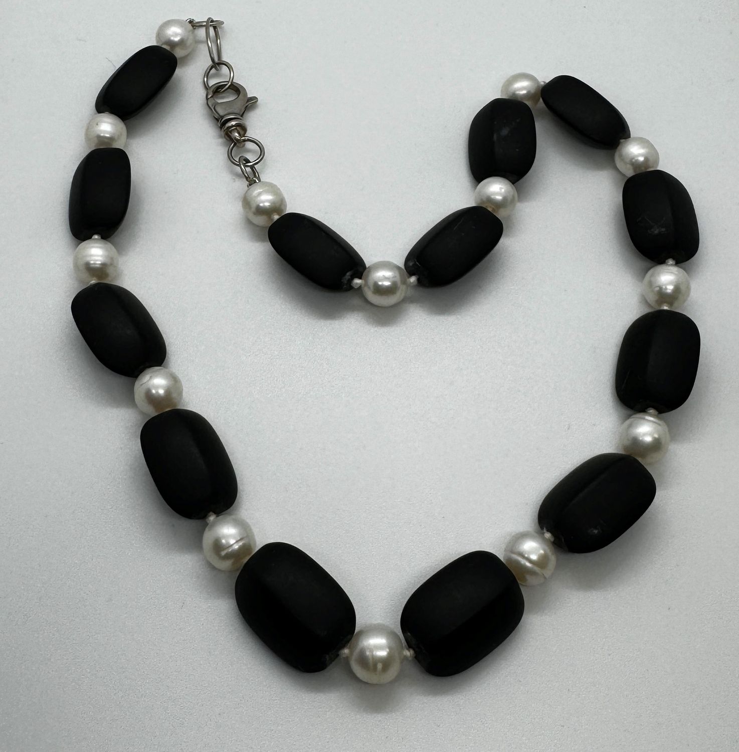Greenhood Necklace Frosted Black Onyx Barrell w/Pearl