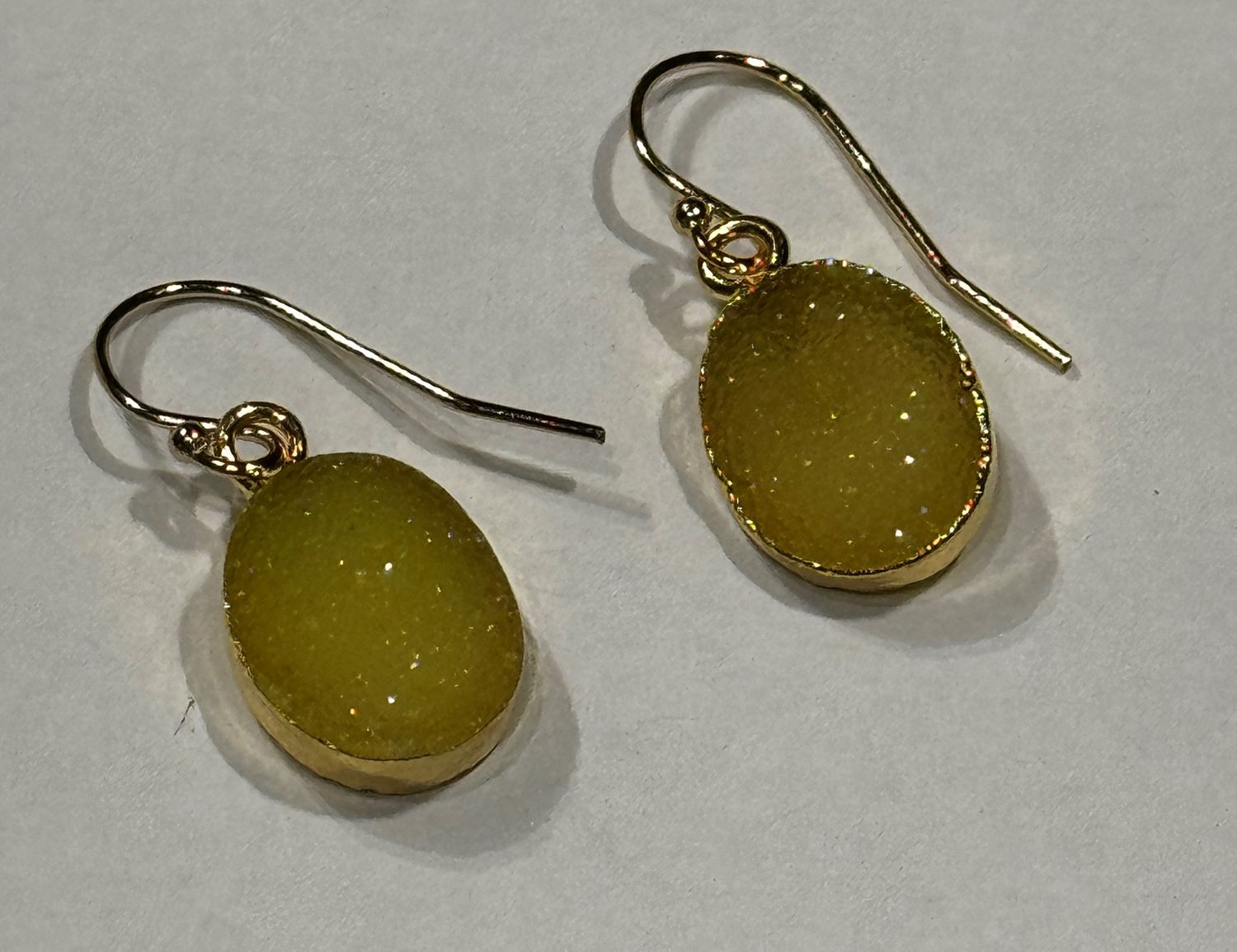 Trueworthy Earrings Small Oval Yellow Druzys