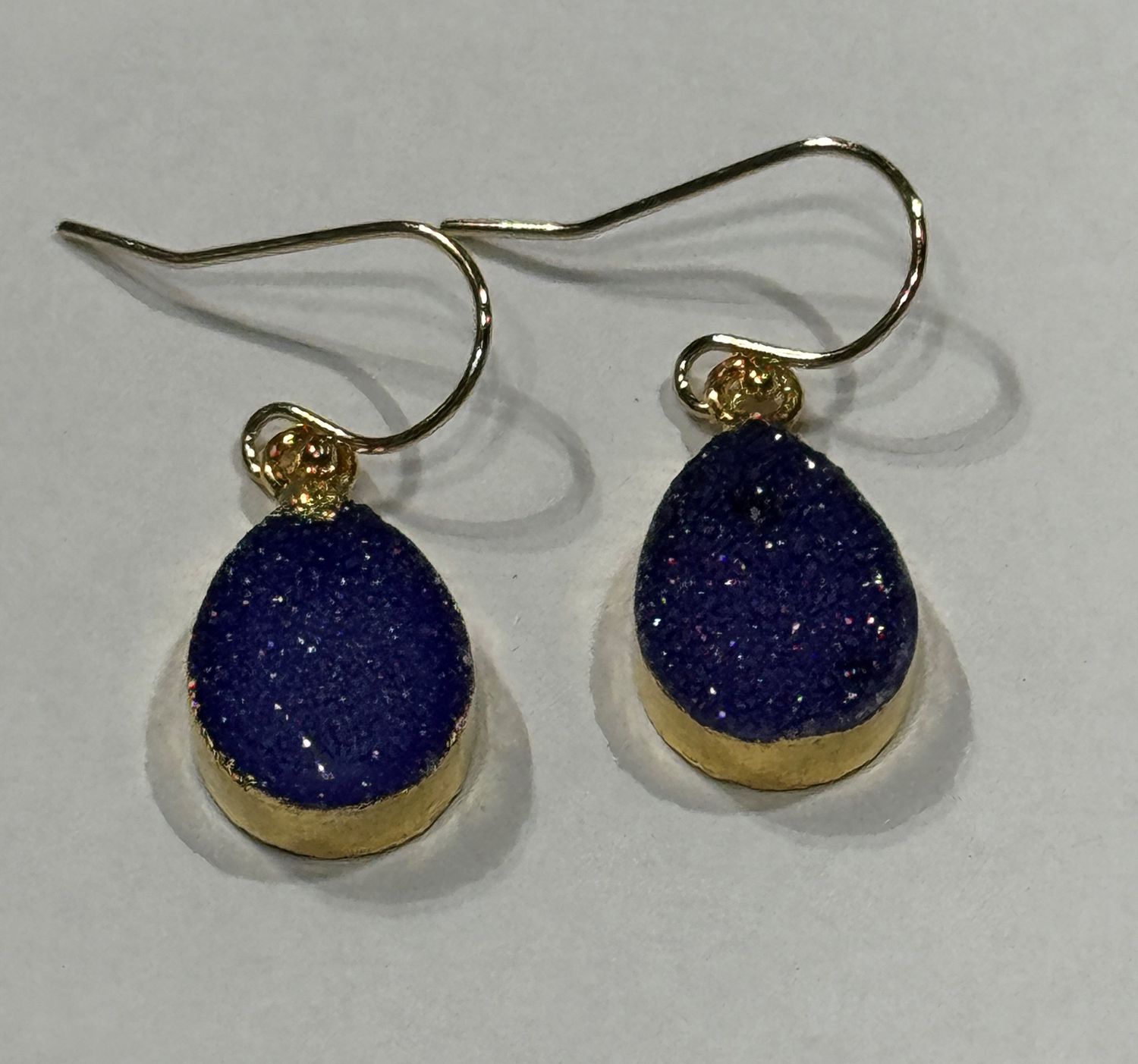 Trueworthy Earrings Purple Teardrop