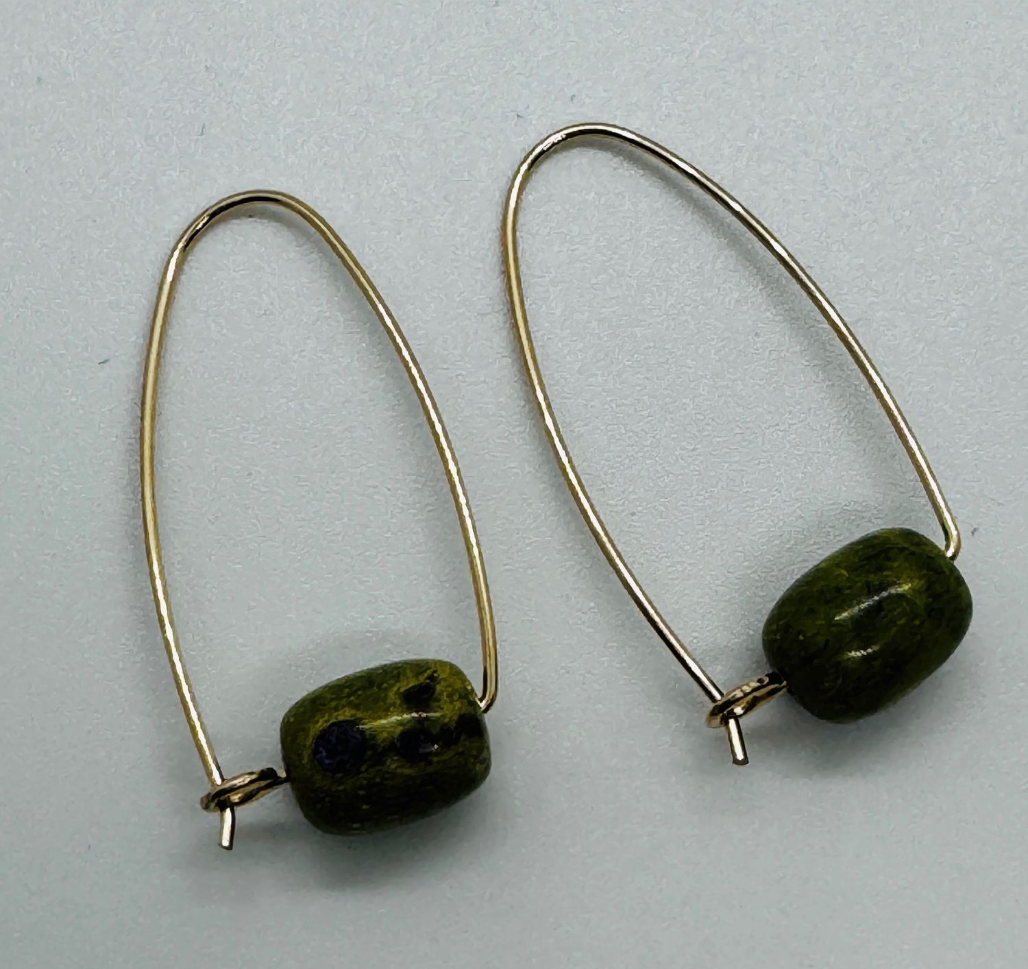 Robb Earring Ruby in Zoisite