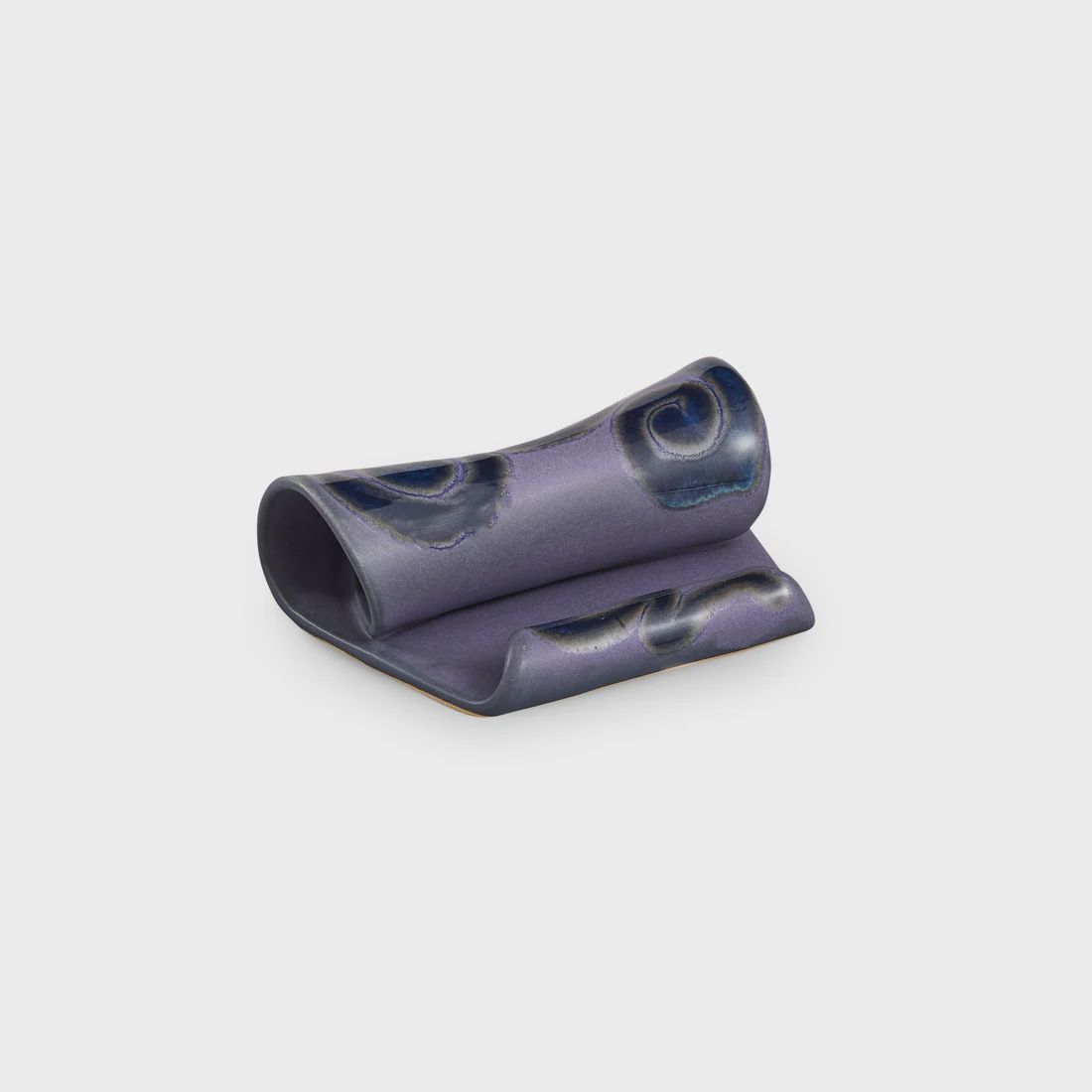 Hilborn Cell Phone Stand Periwinkle