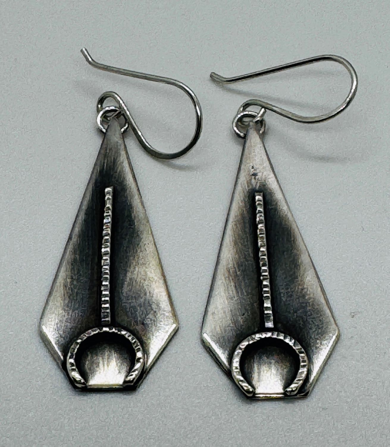 O&#39;Brien Earrings Elongated Diamon w/Hammered Applique