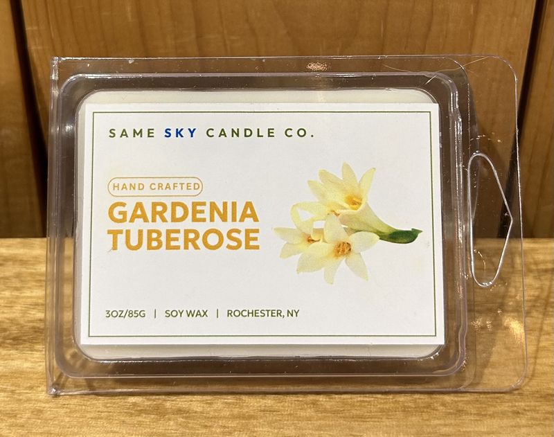 Same Sky Melts Gardenia Tuberose 3 oz