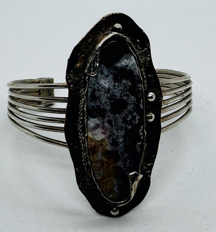 Stendardo Cuff Crazy Lace Agate