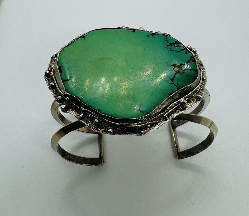 Stendardo Cuff Apple Green Turquoise