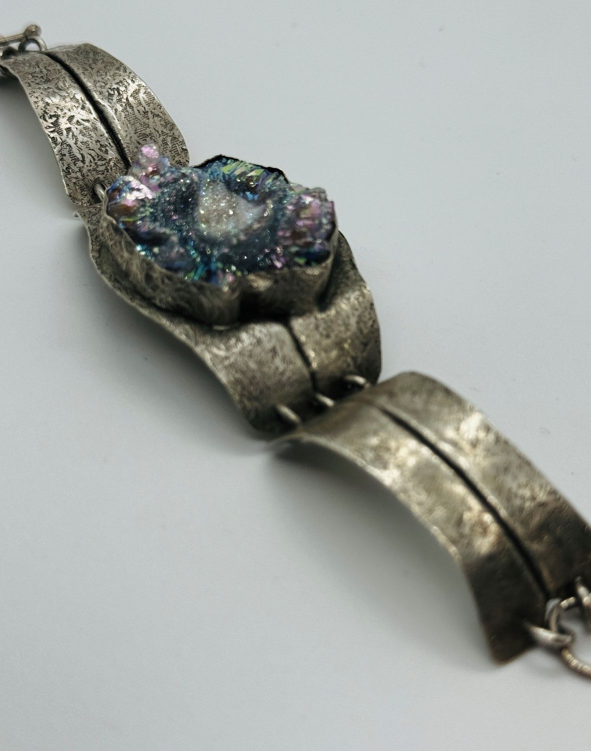 Stendardo Bracelet Large Chalcedony Druzy