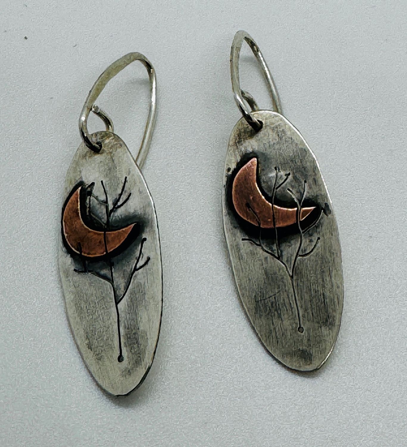 Gonzales Earrings Oval Tree/Moon
