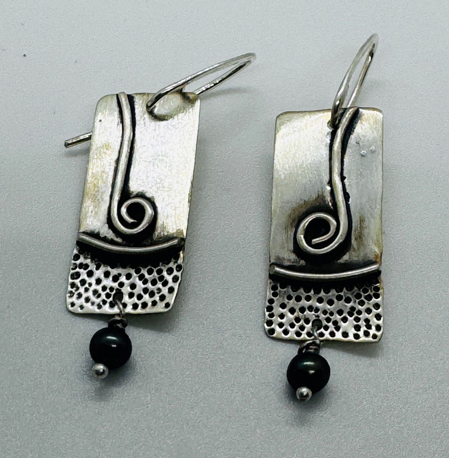 Gonzales Earring Bar and Swirl
