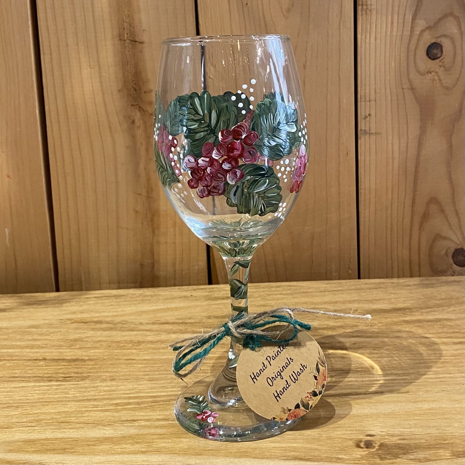 Snyder Hand Painted Wine Glass Berry Berry Christmas Green/Cranbry