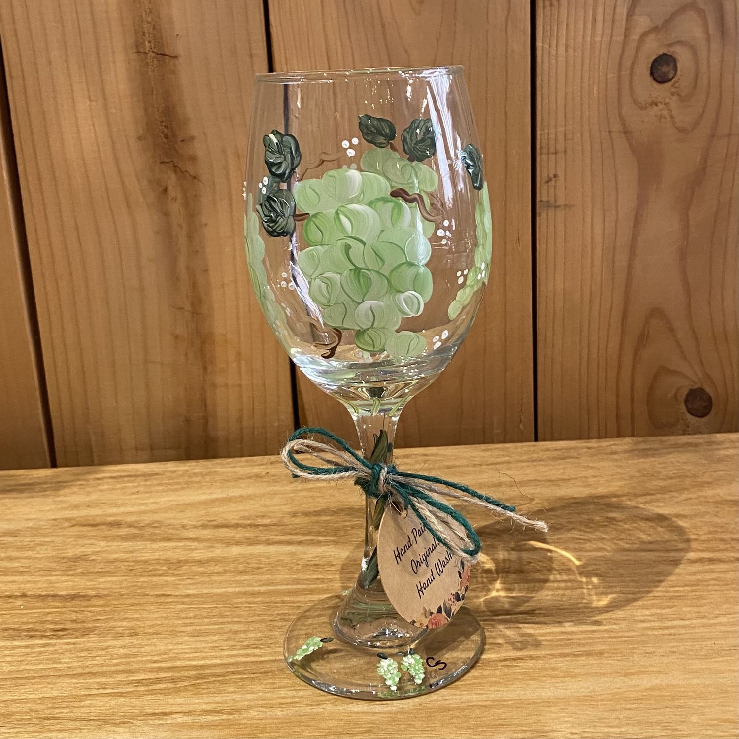 Snyder Hand Painted Wine Glass Vinyard Favorite Green