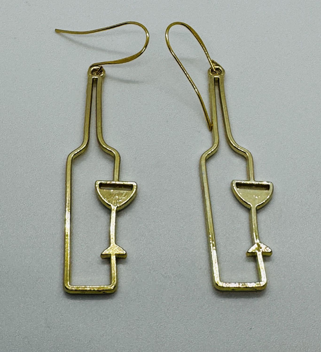 Kalli Earrings Gold Tone Wine Silhouette