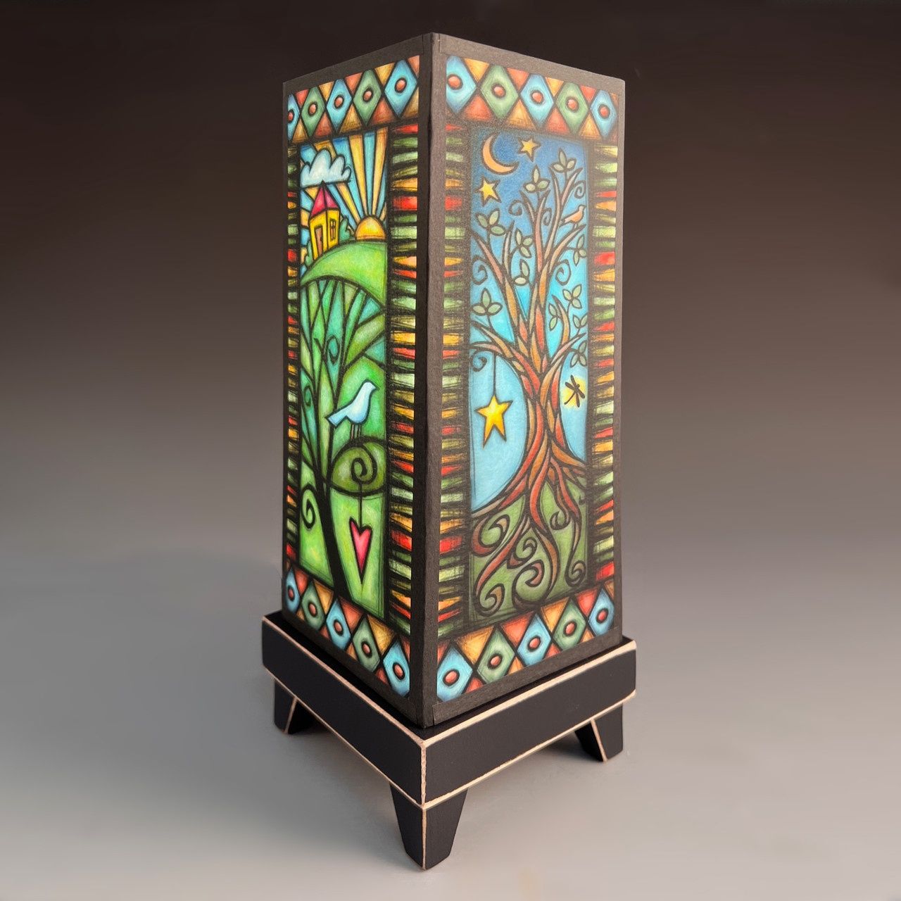 Macone Lamp Tree/Home W/Border