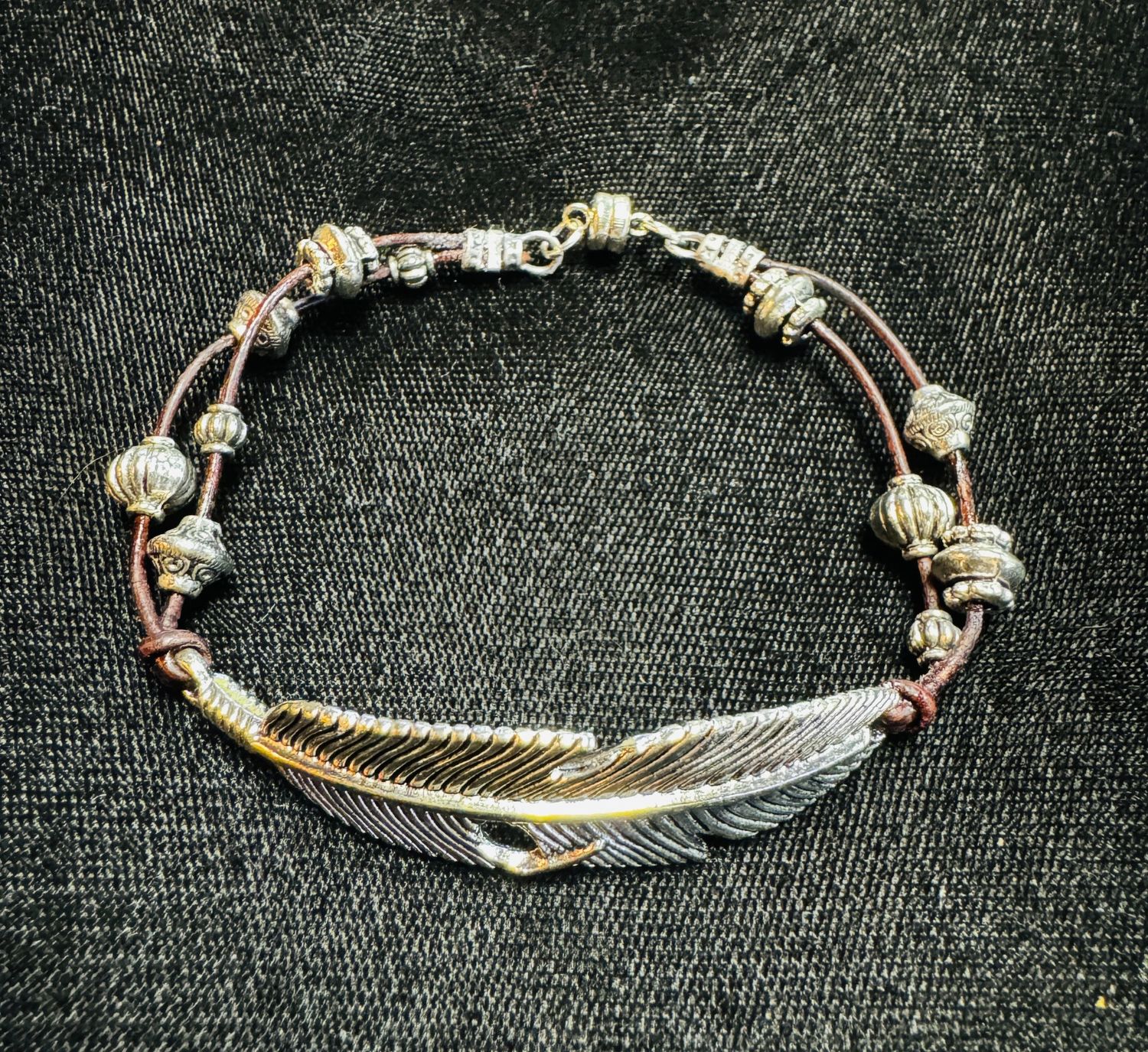 Very Visser Bracelet Silver Leaf on Brown Leather