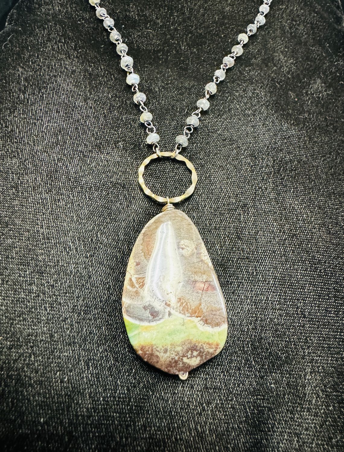Robb Necklace Agate Drop with Labradorite Rosary Style Chain