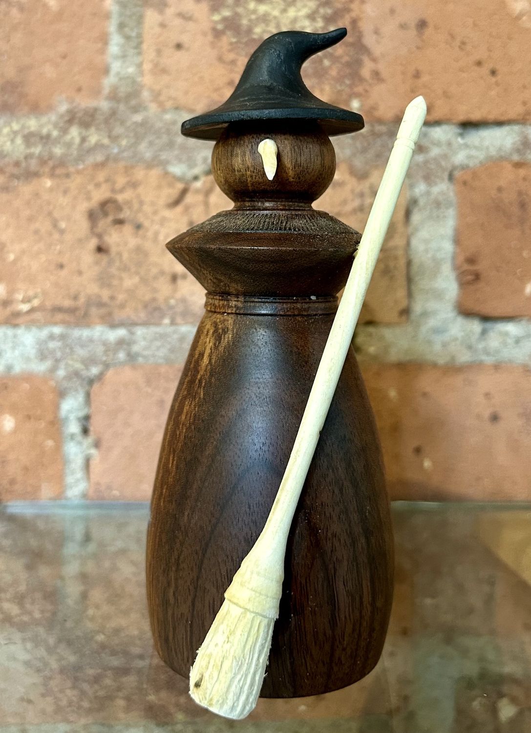 Russell Walnut Witch 59