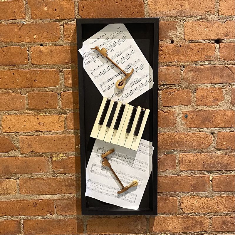 Angerame Framed 5 Piano Keys with Hammers and Sheet Music