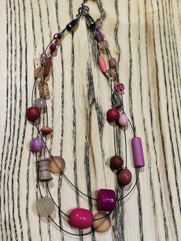 Demitre Necklace 3 Strand Lucite Pink