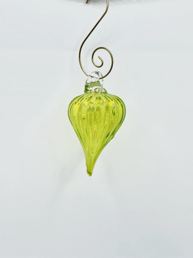 Shir Ornament Yellow Shell