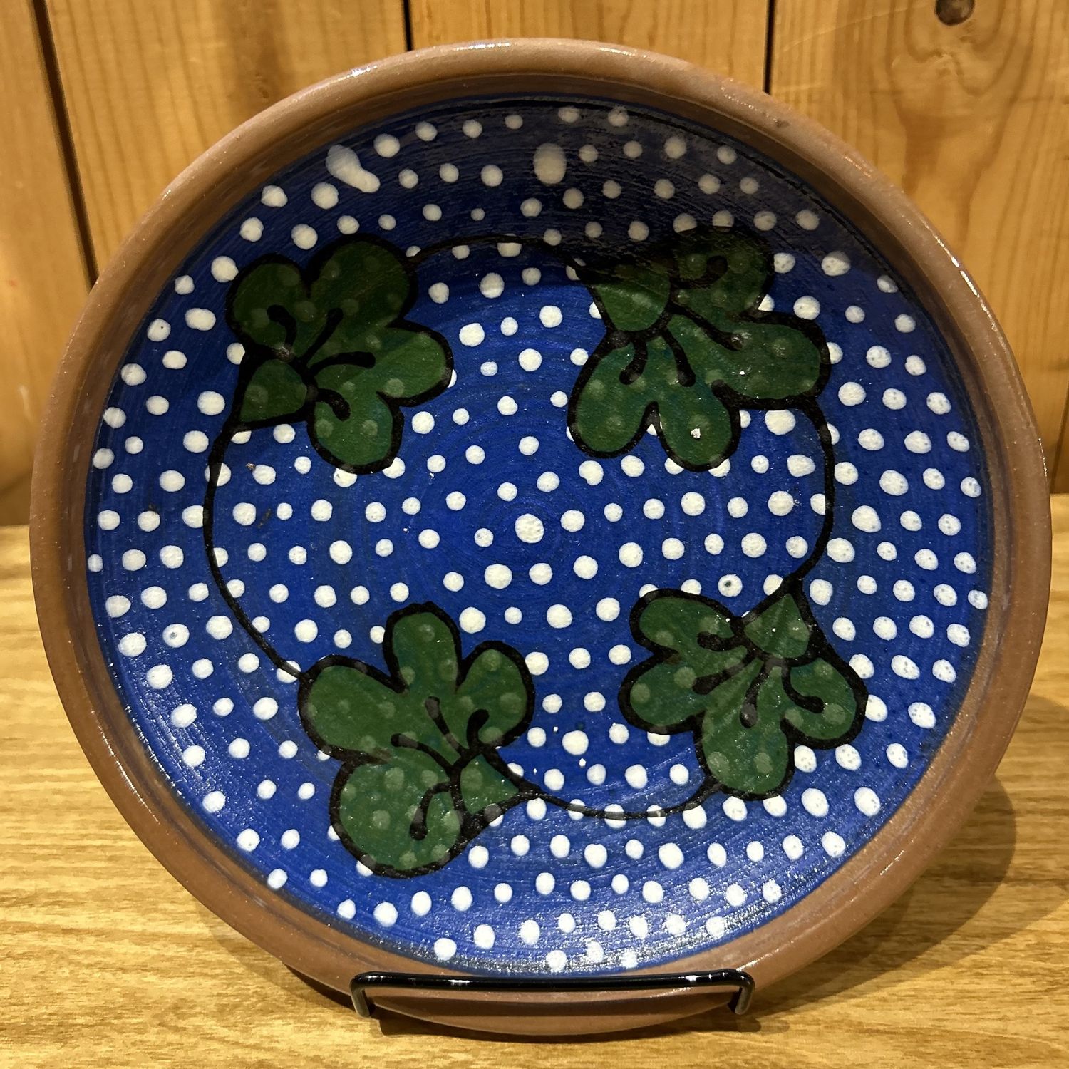 Okechukwu Shallow Bowl Brown/Blue + White Dots with Green Leaves