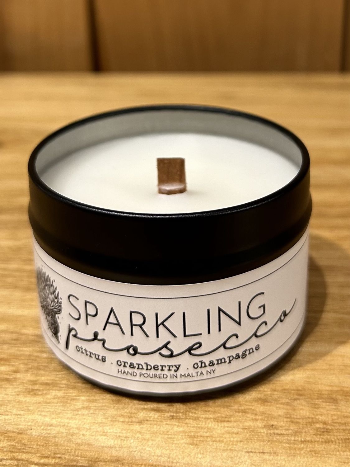 A Thistle Moon &#39; Sparkling Prosecco&#39; Scented Candle - 4 oz