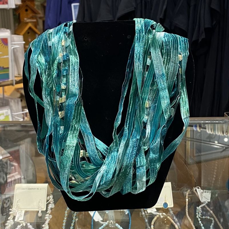 JA Collection Spearmint Fiber Necklace 12