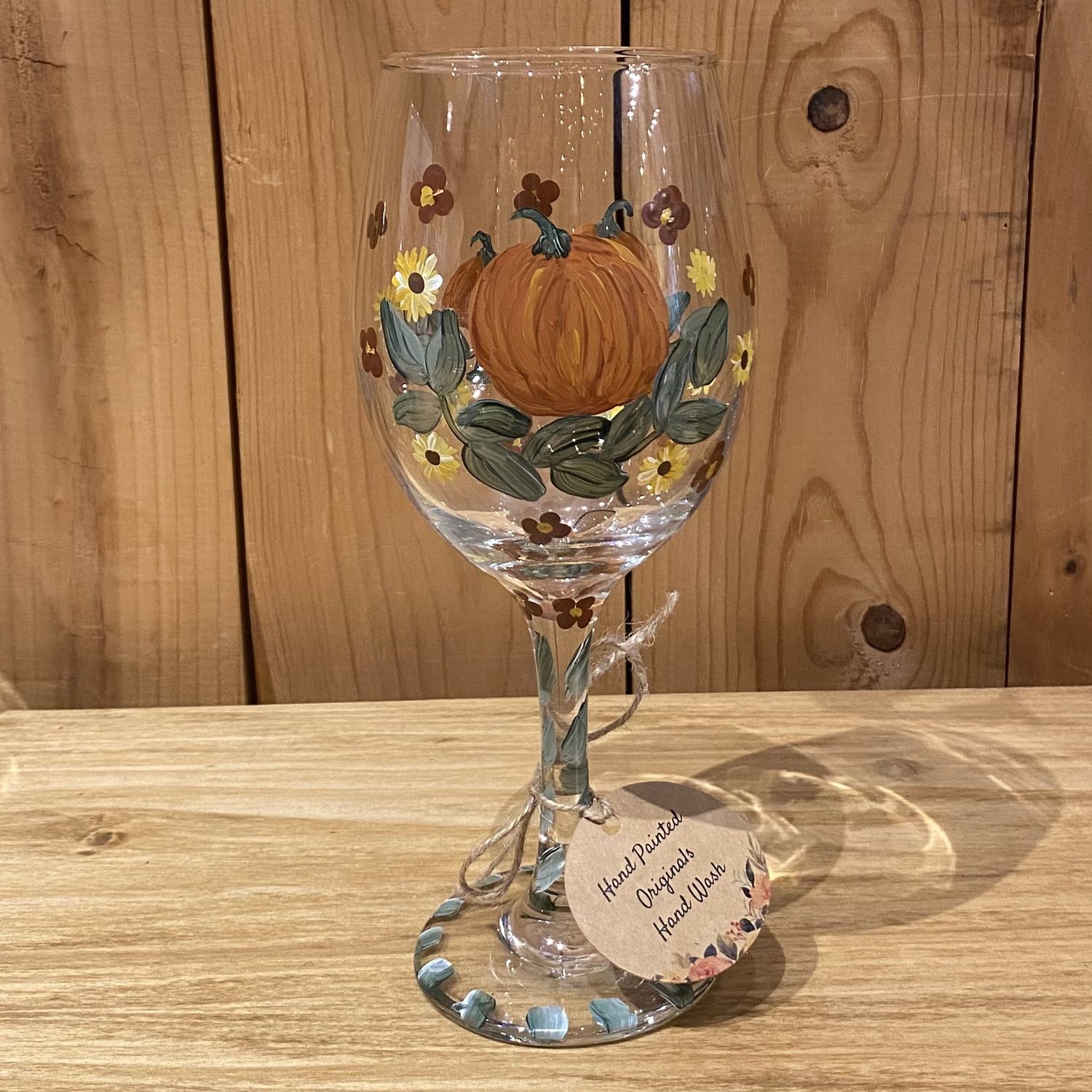 Snyder Hand Painted 20oz Wine Glass Pumpkin 1