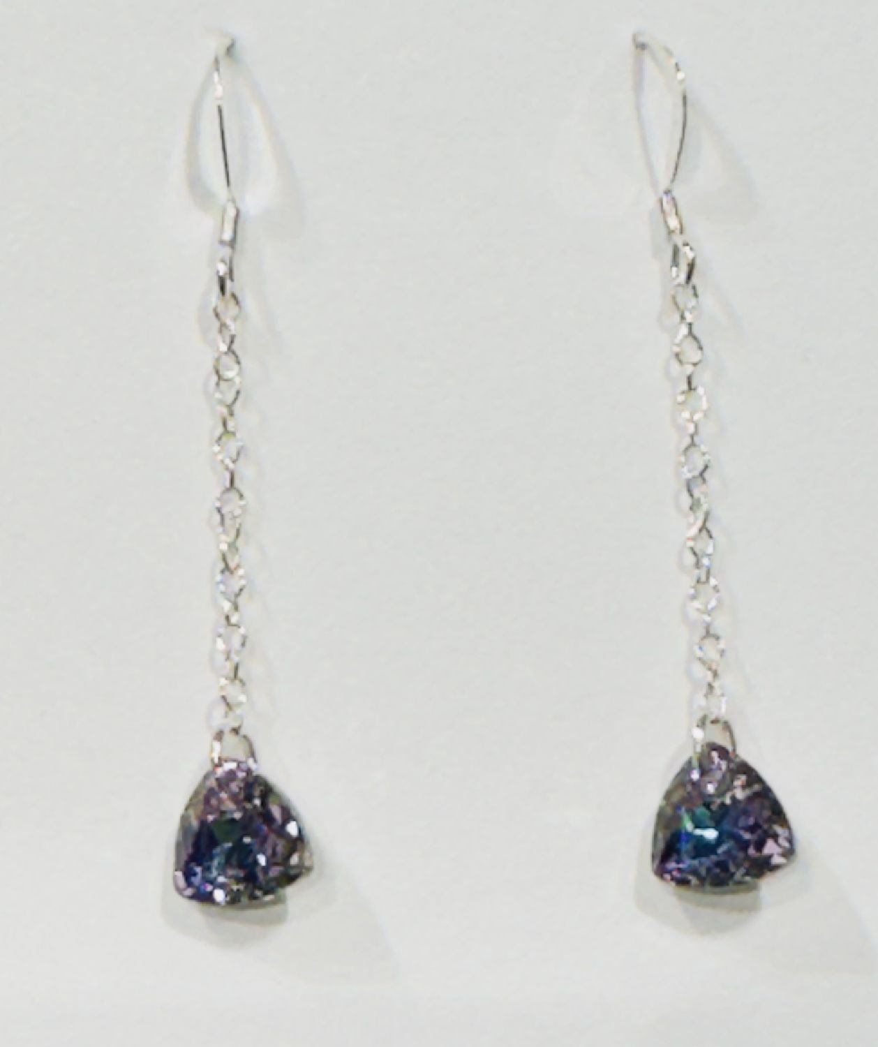 CA Earrings Trilliant Crystal Vitrail Light