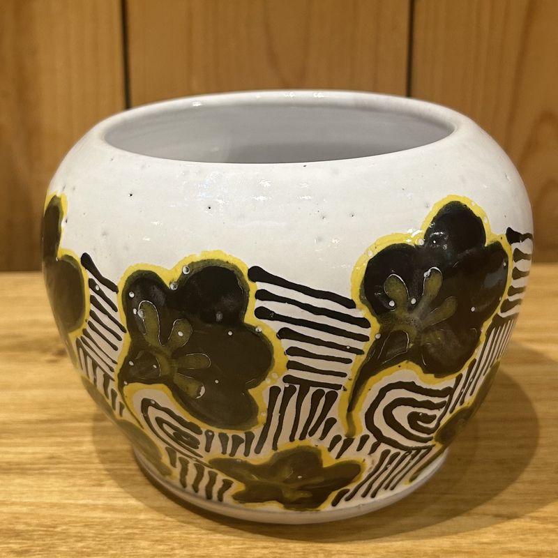 Okechukwu Vase White w/ Black/Yellow Leaves Small