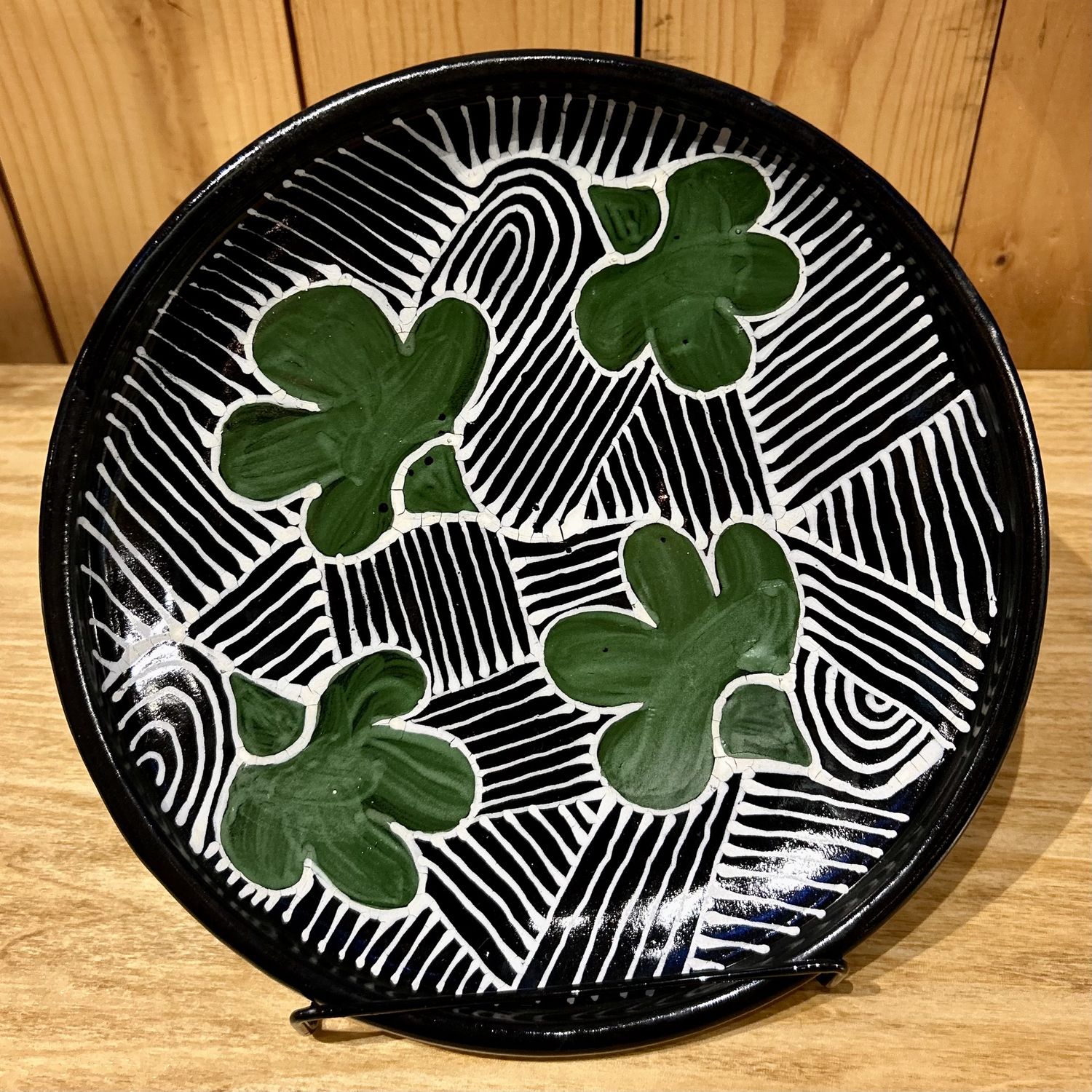 Okechukwu Platter Black w/ Green Leaves White Lines