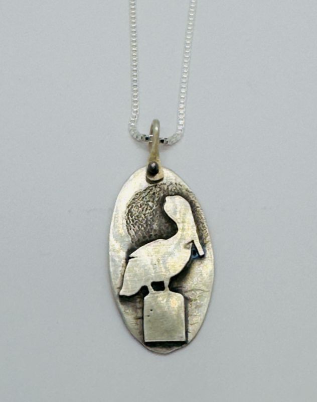 Gonzales Necklace Pelican in Silver