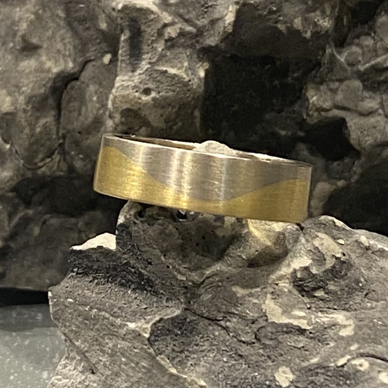 Sznajderman Ring Joining Waves of Yellow and White Gold Wedding Band