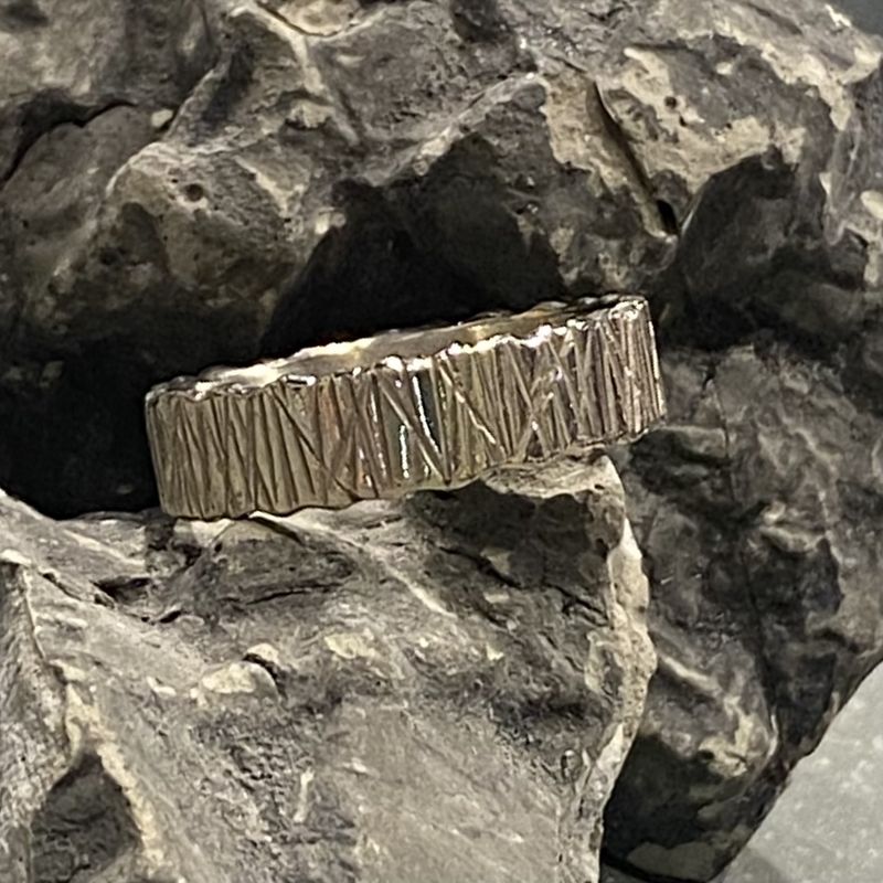 Sznajderman Ring 14k White Gold Linear Textured Wedding Band