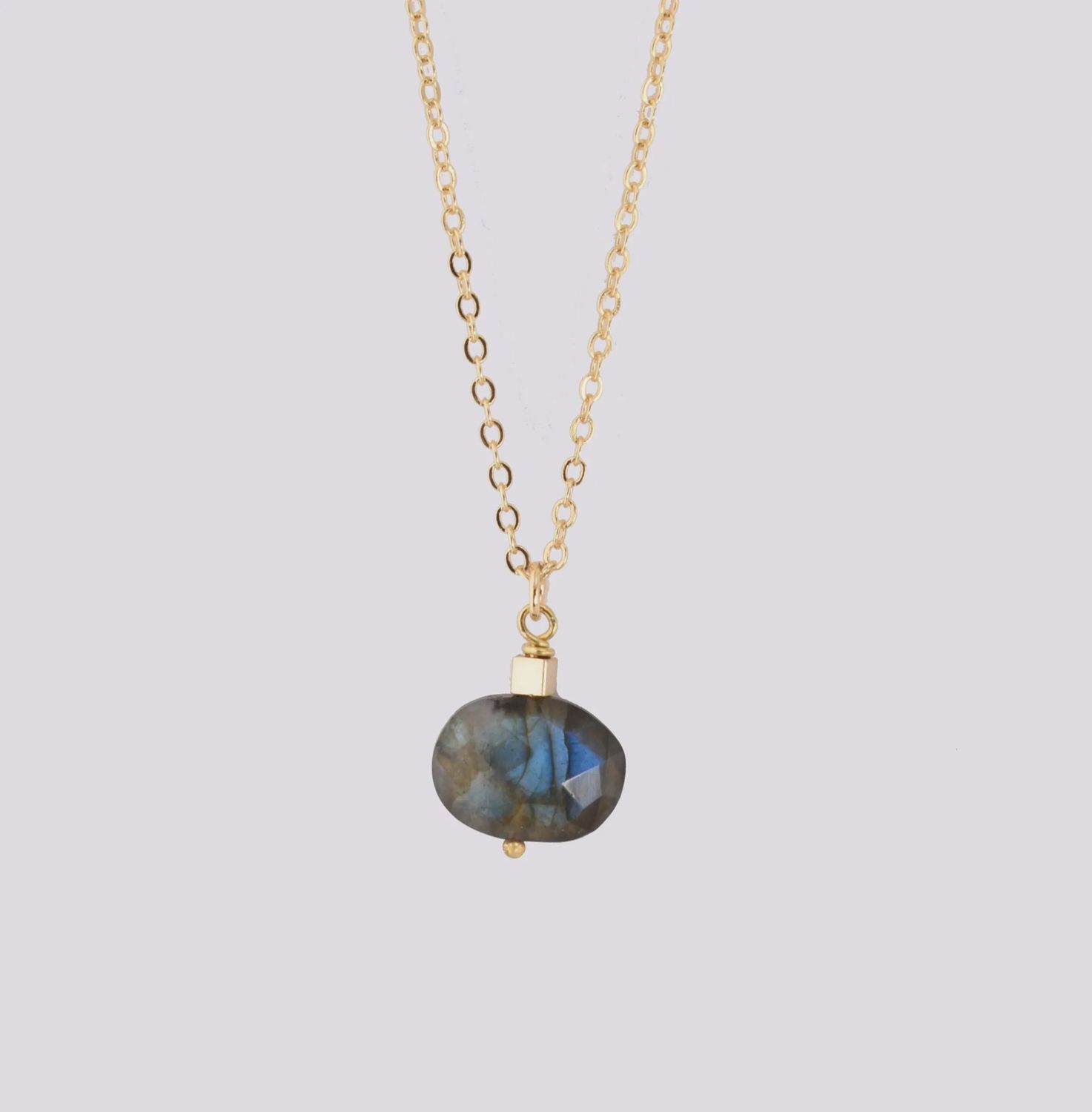 Edgy Petal Olivia Labradorite Pendant