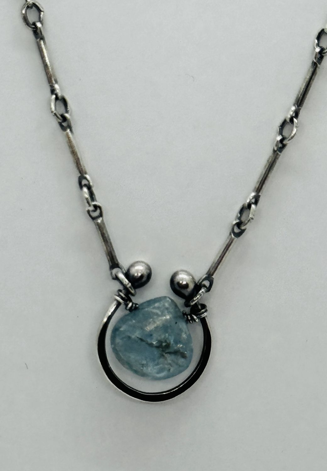 Zuzko Necklace Horseshoe Solo Apatite