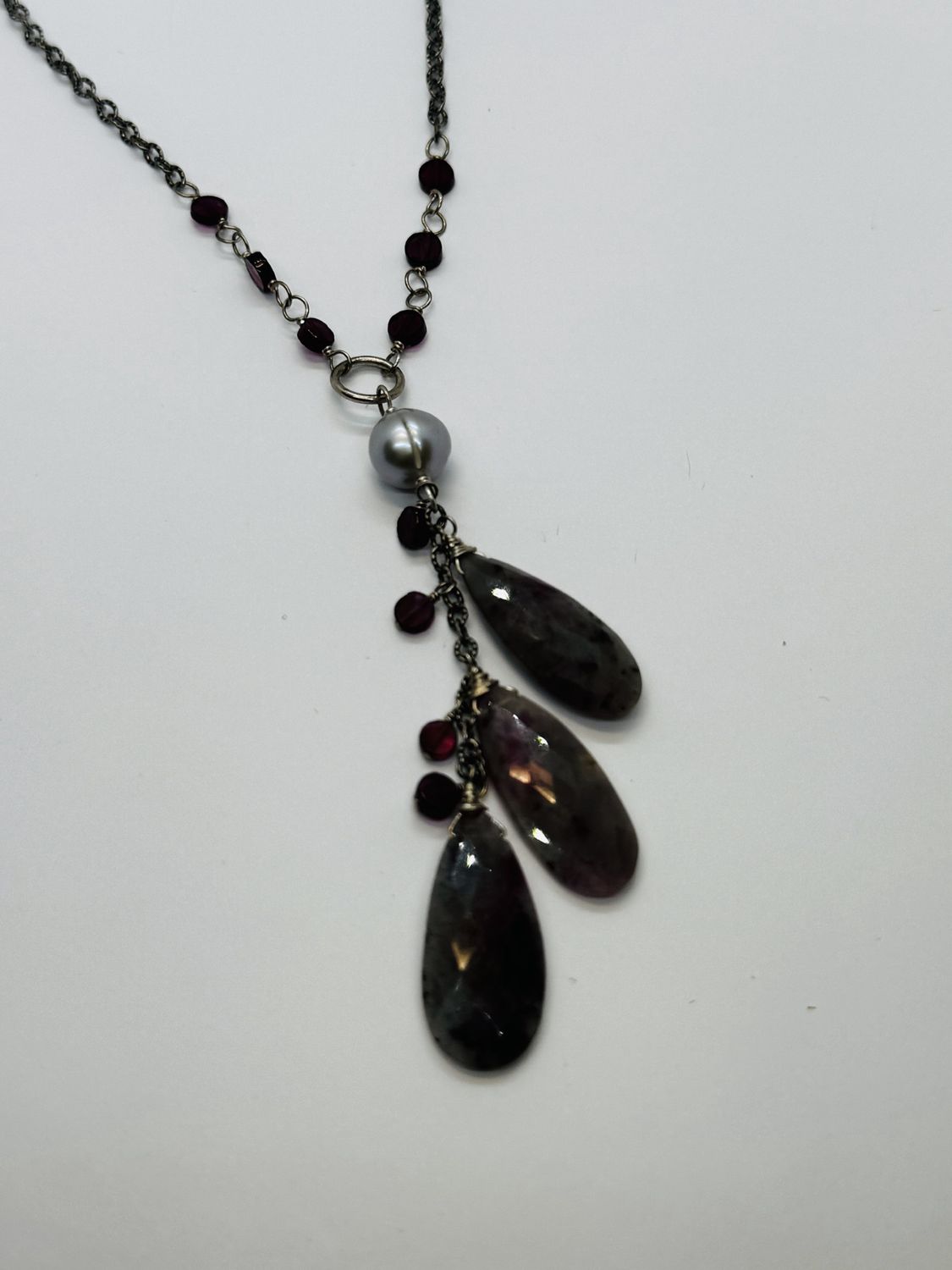 Robb Necklace Garnet, Pearl and Ruby in Zoisite