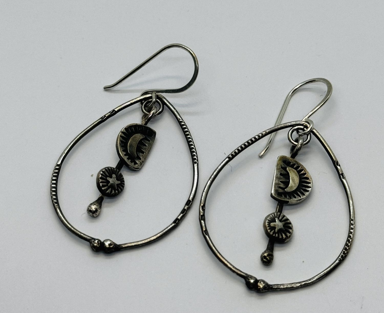 O&#39;Brien Earrings Silver Wire Teardrop Hoops