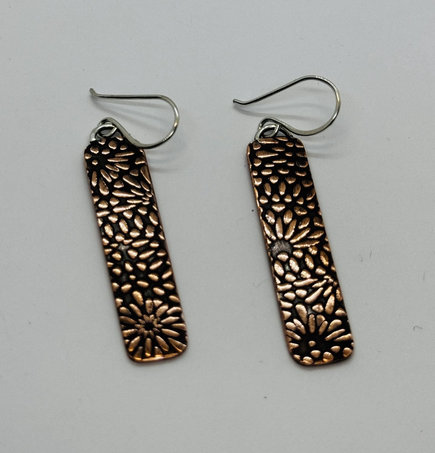 O&#39;Brien Earrings Roll Printed &quot;Orzo Rice&quot; Long Triangles