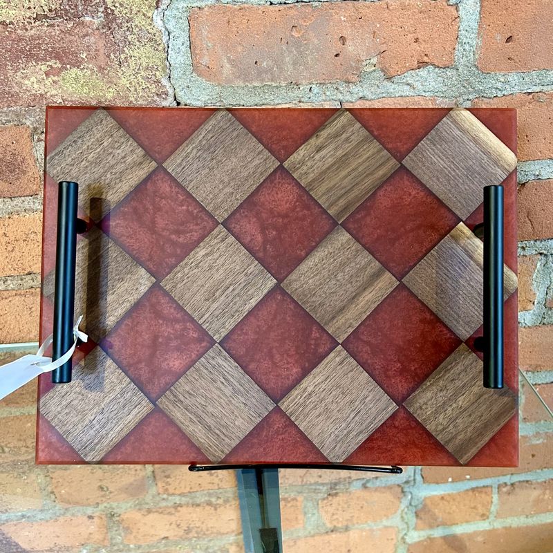 GM Charcuterie Board Walnut Red Checkered