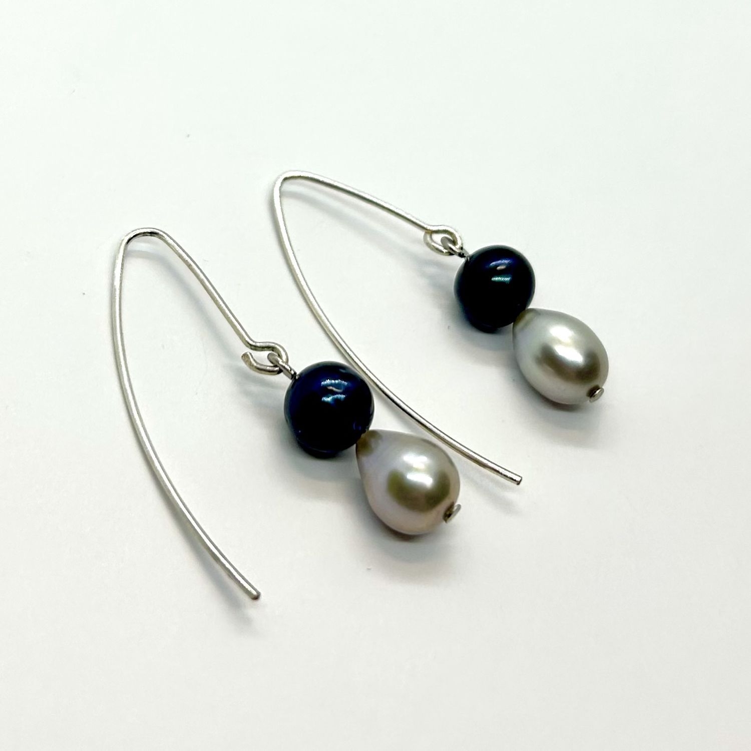 Tsay Earrings Dual Blue and Gray Pearl