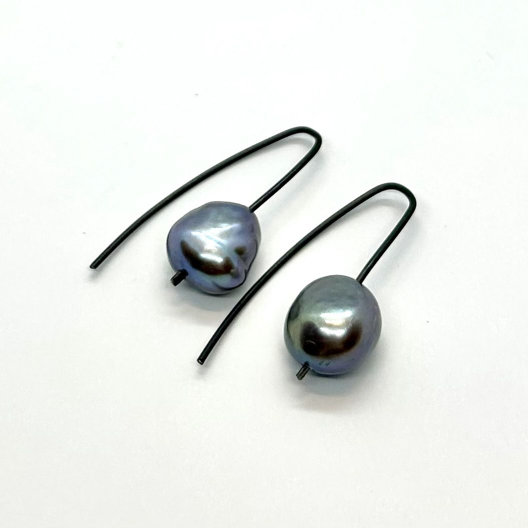 Tsay Earrings Blue Pearl on Niobium Wire