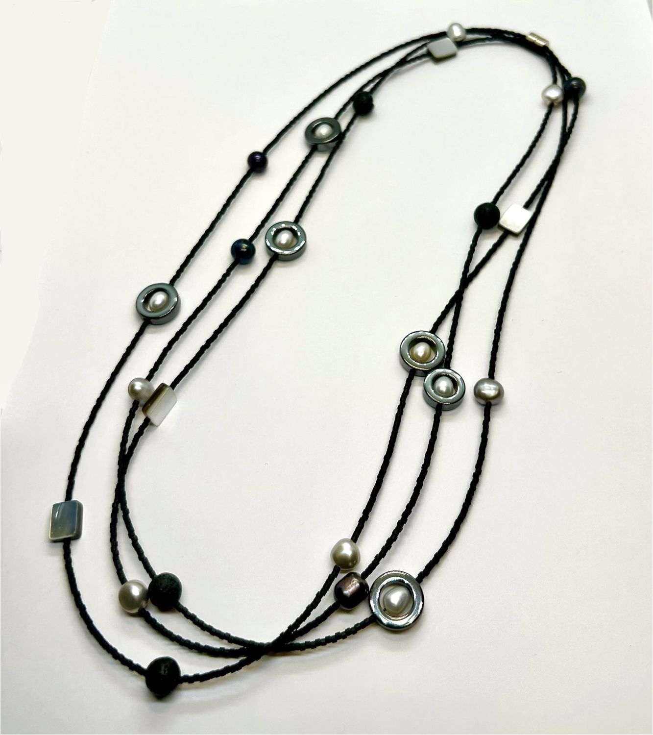 Tsay Necklace Black Delica w/Ringed Pearls