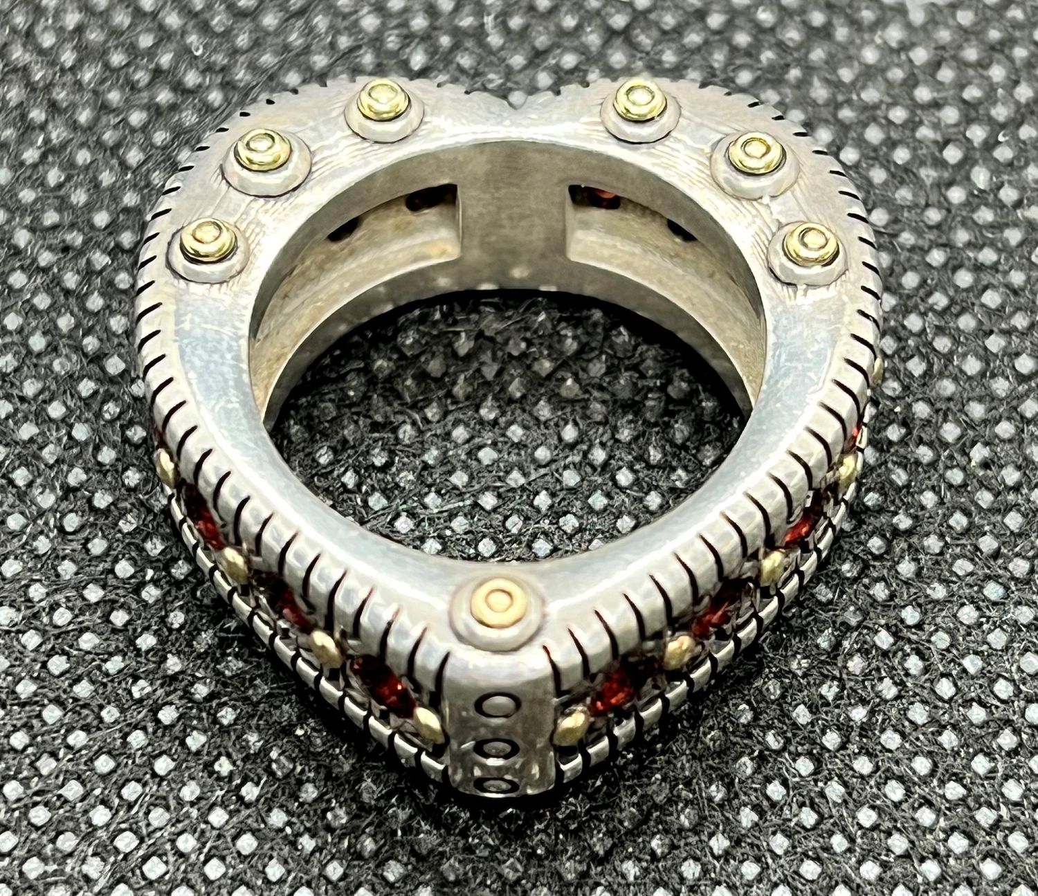 David &amp; Ronnie 18 Garnet Ring