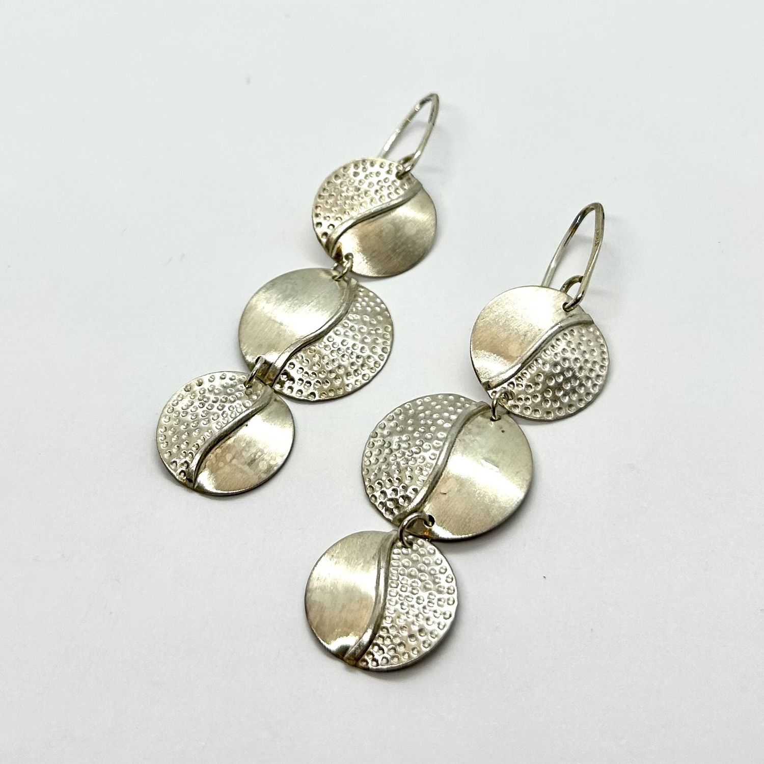 Gonzales Earring Silver Discs Dangle