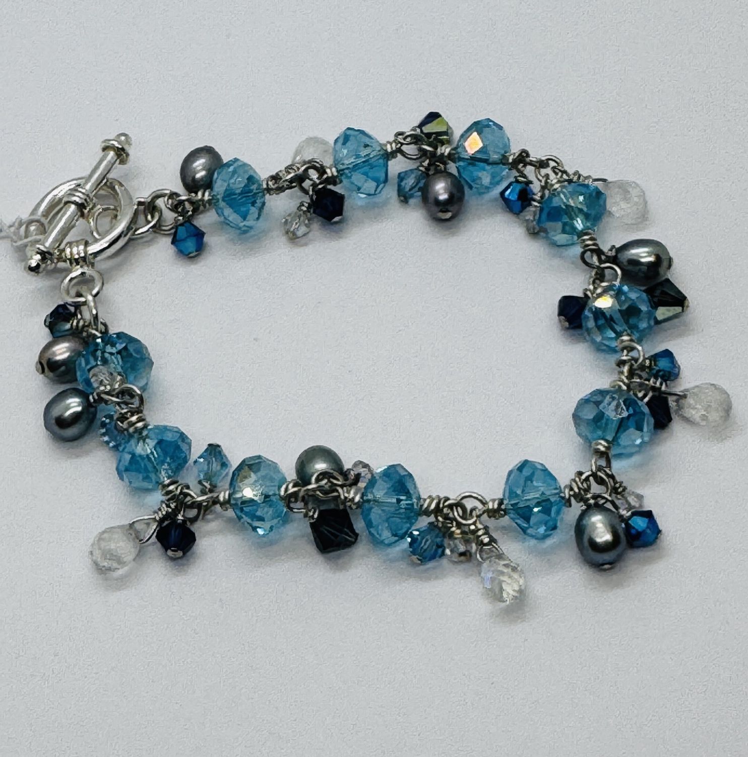 Robb Bracelet Blue Crystals and Freshwater Pearls